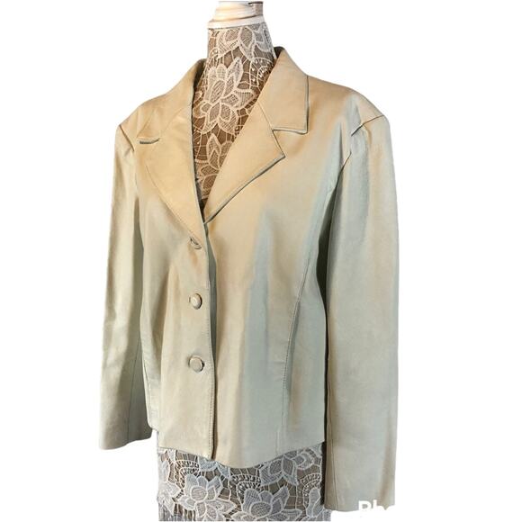 Vintage Leather USA ladies white leather Retro coat jacket size medium- large - Picture 1 of 10